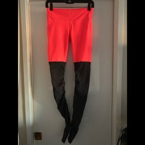 Alo Yoga Goddess Leggings